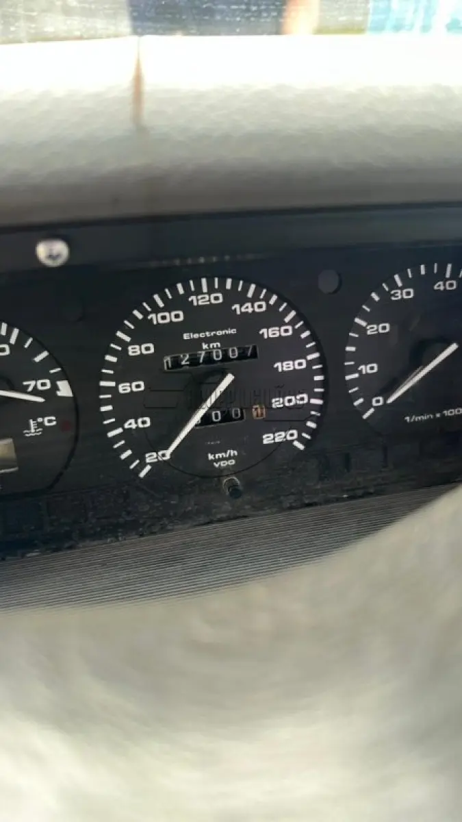 LOTE 006 - 02ª DATA | Um veículo VW/SANTANA GLS 2000, ano/mod 1991/1992