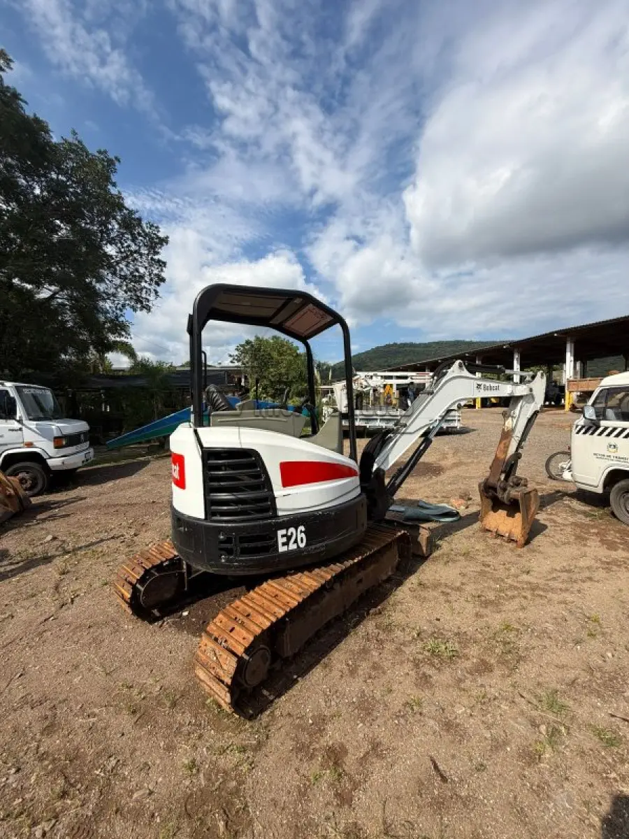 LOTE 012