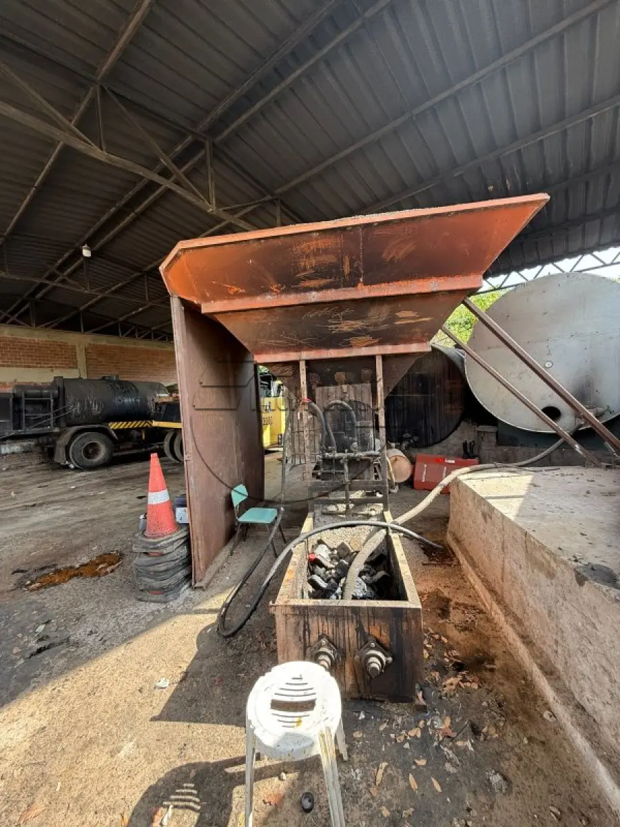 LOTE 013 - Uma USINA ASFALTO FRIO PM50-E