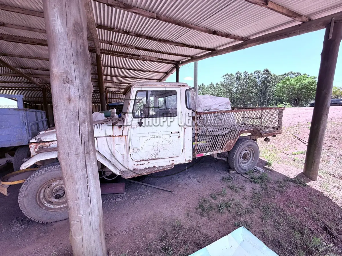 LOTE 031 - (Unidade de CANDIOTA/RS) Camioneta Toyota Bandeirante Pick-Up OJ55LP-BL, ano 85/85