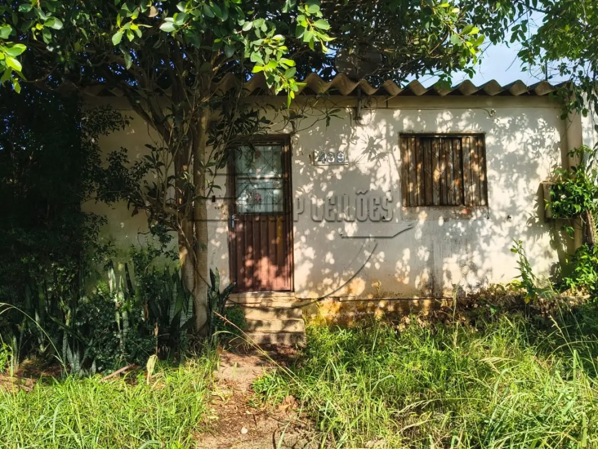 LOTE 002 - 02ª DATA | (GRAVATAÍ/RS) Um terreno de 243,00m², de esquina, c/ benfeitorias, no Bairro Morada do Vale II