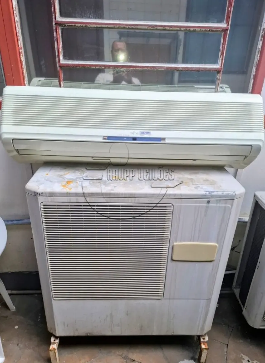 LOTE 074 - (Unidade de PORTO ALEGRE/RS) Equipamentos eletrônicos - mobiliários - entre outros | VENDA PRIORITÁRIA (TODOS OS BENS DA UNIDADE)