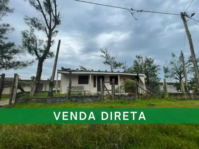 VENDA DIRETA - Uma casa na Praia de Quintão, na quadra do mar - Palmares do Sul/RS