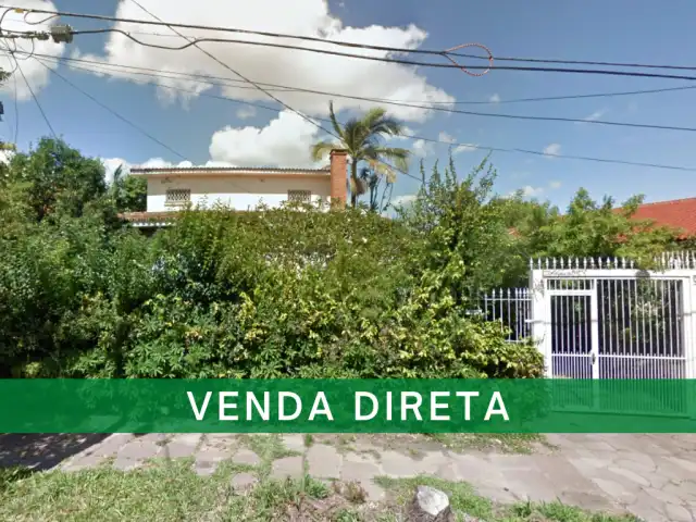 VENDA DIRETA -  Uma casa, composta de dois terrenos, em Porto Alegre - Bairro Assunção