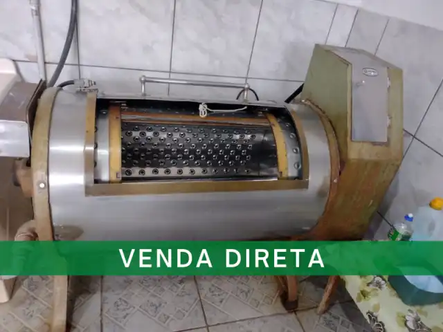VENDA DIRETA - 01 máquina de lavar roupas industrial - 01 máquina centrifuga industrial - 07 aparelhos de ar-condicionado - 01 TV 14’ CCE