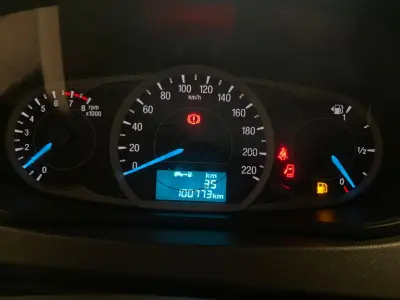 LOTE 002 - Um veículo FORD/KA SE PLUS 1.5 HA C, ano/mod 2020/2021