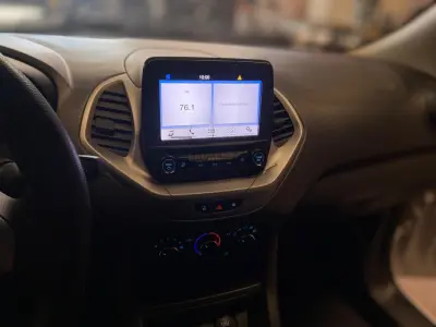 LOTE 002 - Um veículo FORD/KA SE PLUS 1.5 HA C, ano/mod 2020/2021