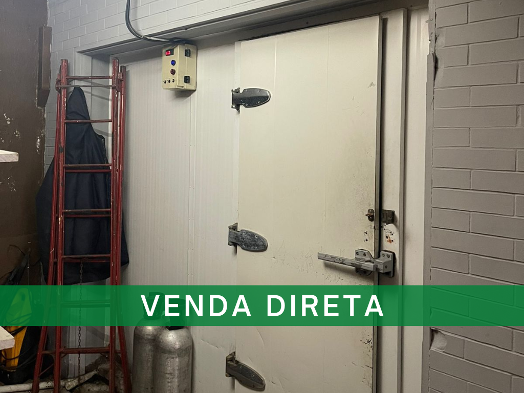 VENDA DIRETA - Uma câmara fria de aproximadamente 17,5 m²
