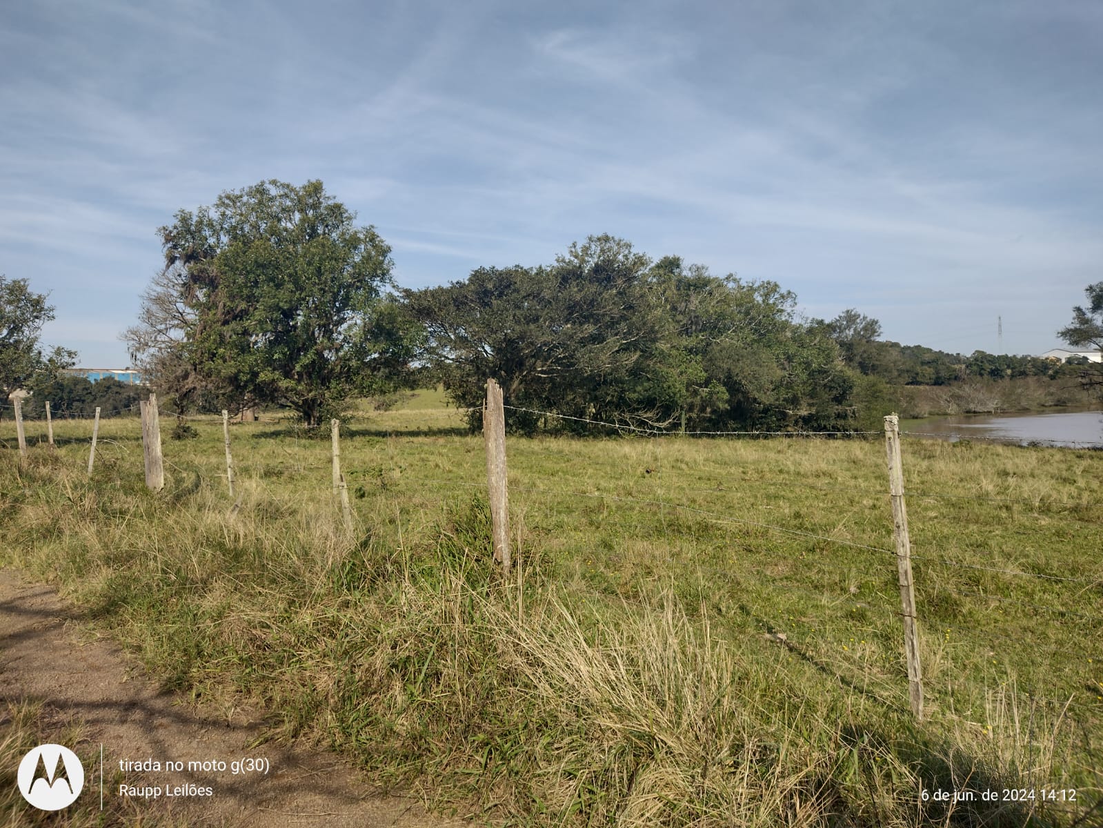 (GLORINHA/RS) Um terreno c/ a área de 246.896,00m², dentro de um todo maior c/ 493.794,00m², situado no distrito de Glorinha., localizado em Glorinha - RS