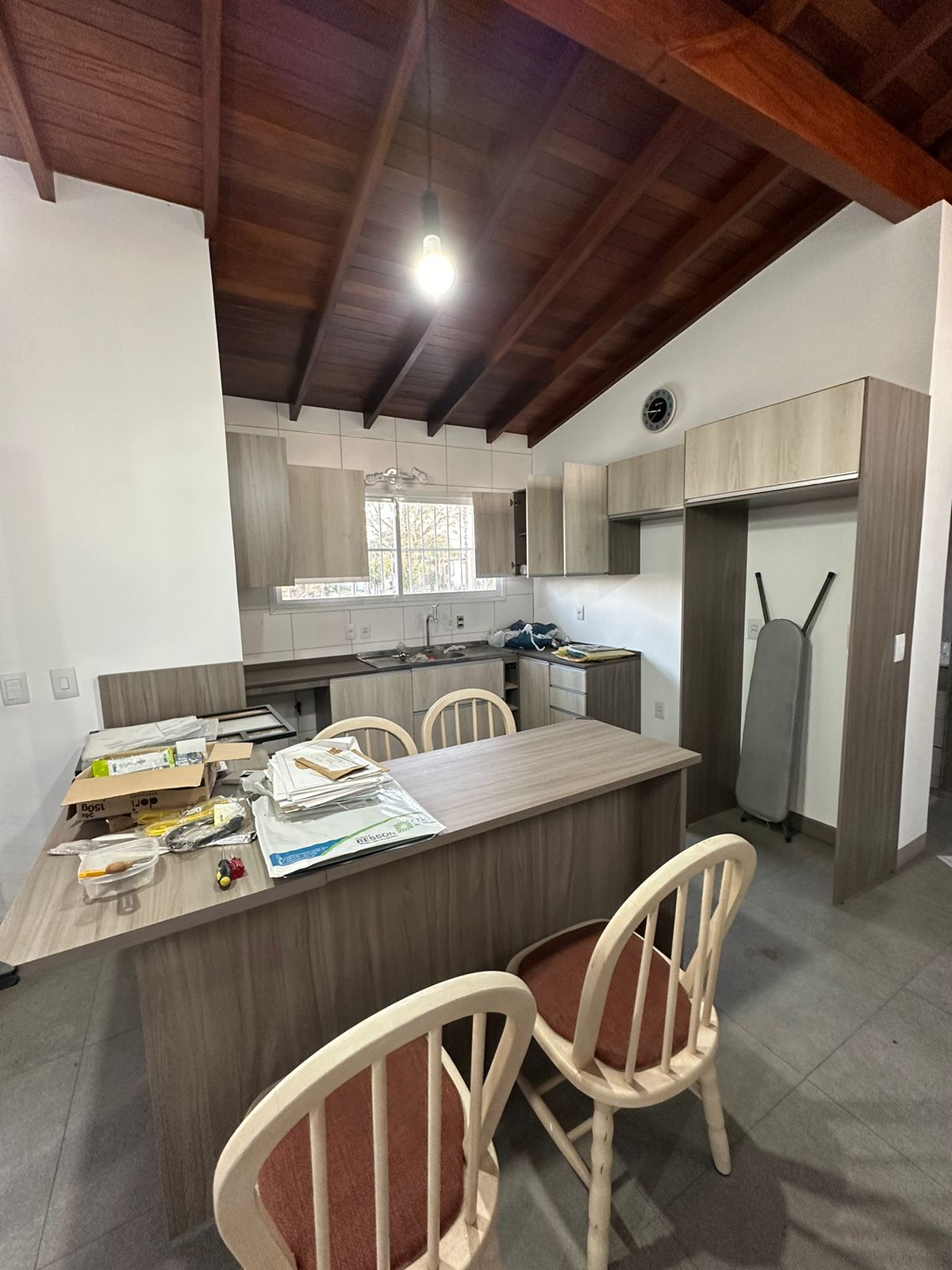 (PORTO ALEGRE/RS) Uma casa de alvenaria c/ 53,97m², no Bairro Rubem Berta, localizado em Porto Alegre - RS