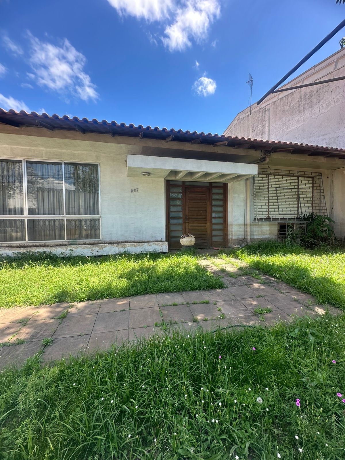 02ª DATA | (PORTO ALEGRE/RS) Uma casa de alvenaria c/ aprox. 363,57m², no Bairro Navegantes, localizado em Porto Alegre - RS