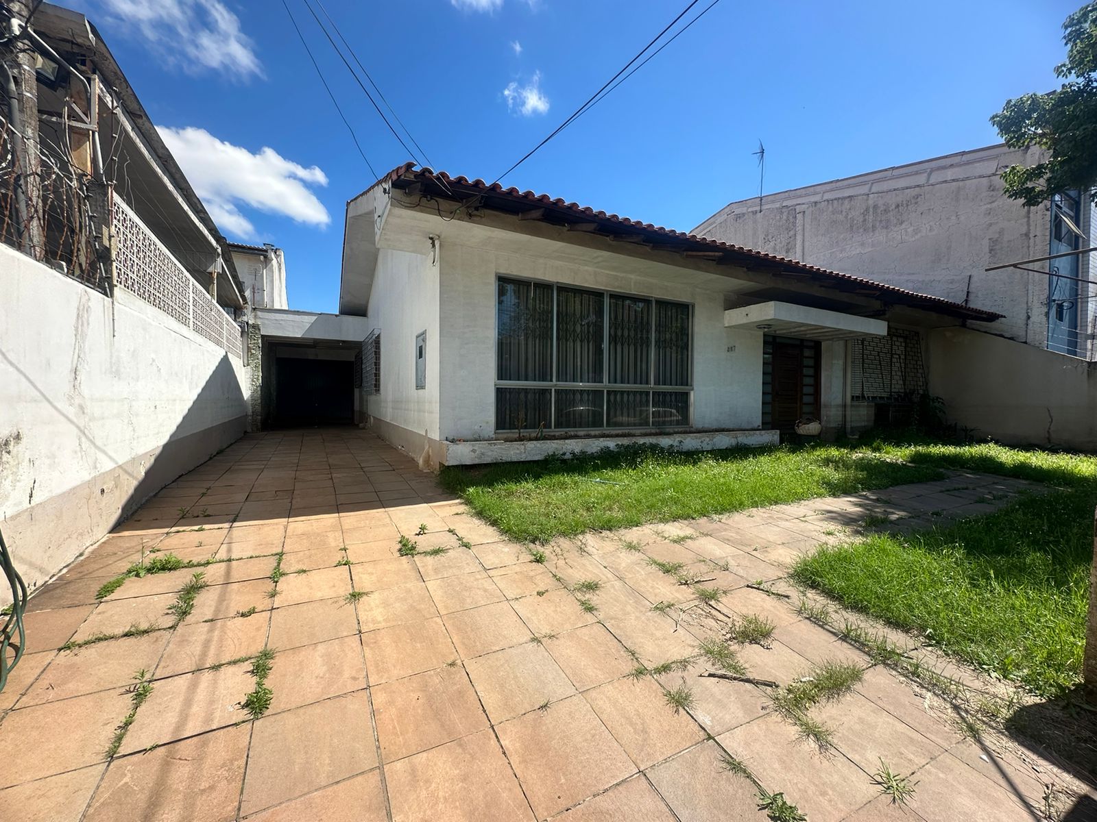 02ª DATA | (PORTO ALEGRE/RS) Uma casa de alvenaria c/ aprox. 363,57m², no Bairro Navegantes, localizado em Porto Alegre - RS