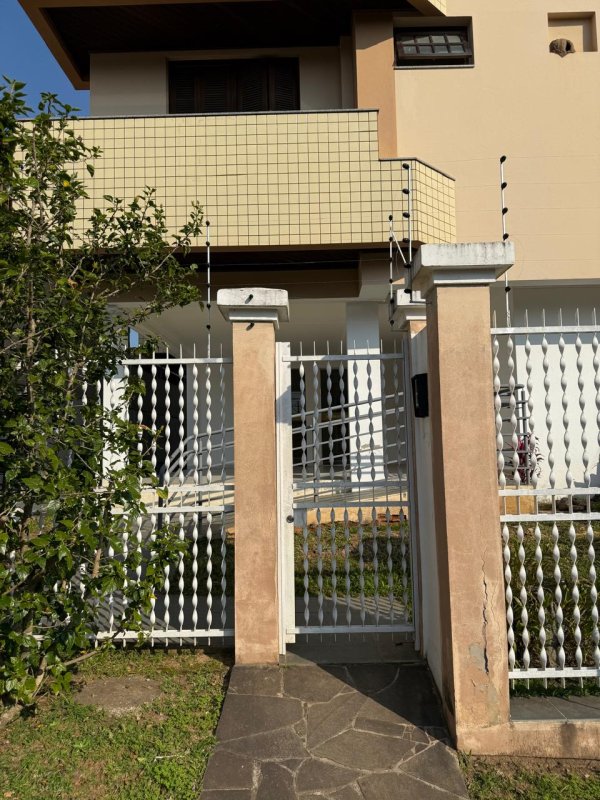 02ª Data | (porto Alegre/rs) O Apto 401 Do Edifício Resid. Flamboyant, C/ 289,91m², No Bairro Jardim Itu, localizado em Porto Alegre - RS
