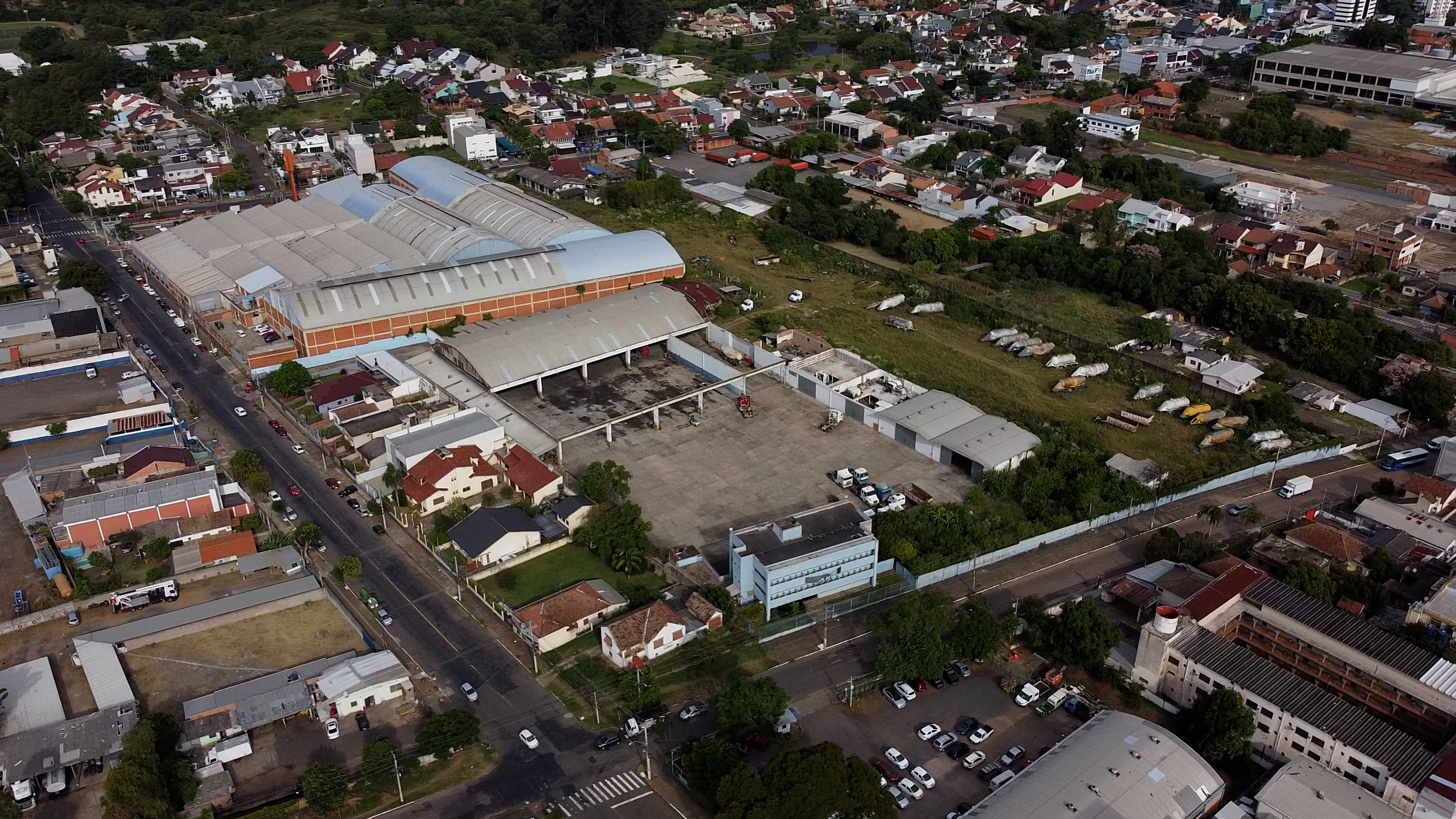 02ª DATA | (CANOAS/RS) Área de terras de 31.852,00m², c/ diversas benfeitorias, no Bairro Marechal Rondon (LOTES 001 E 002 AGRUPADOS - VENDA C/ PRIORIDADE), localizado em Canoas - RS
