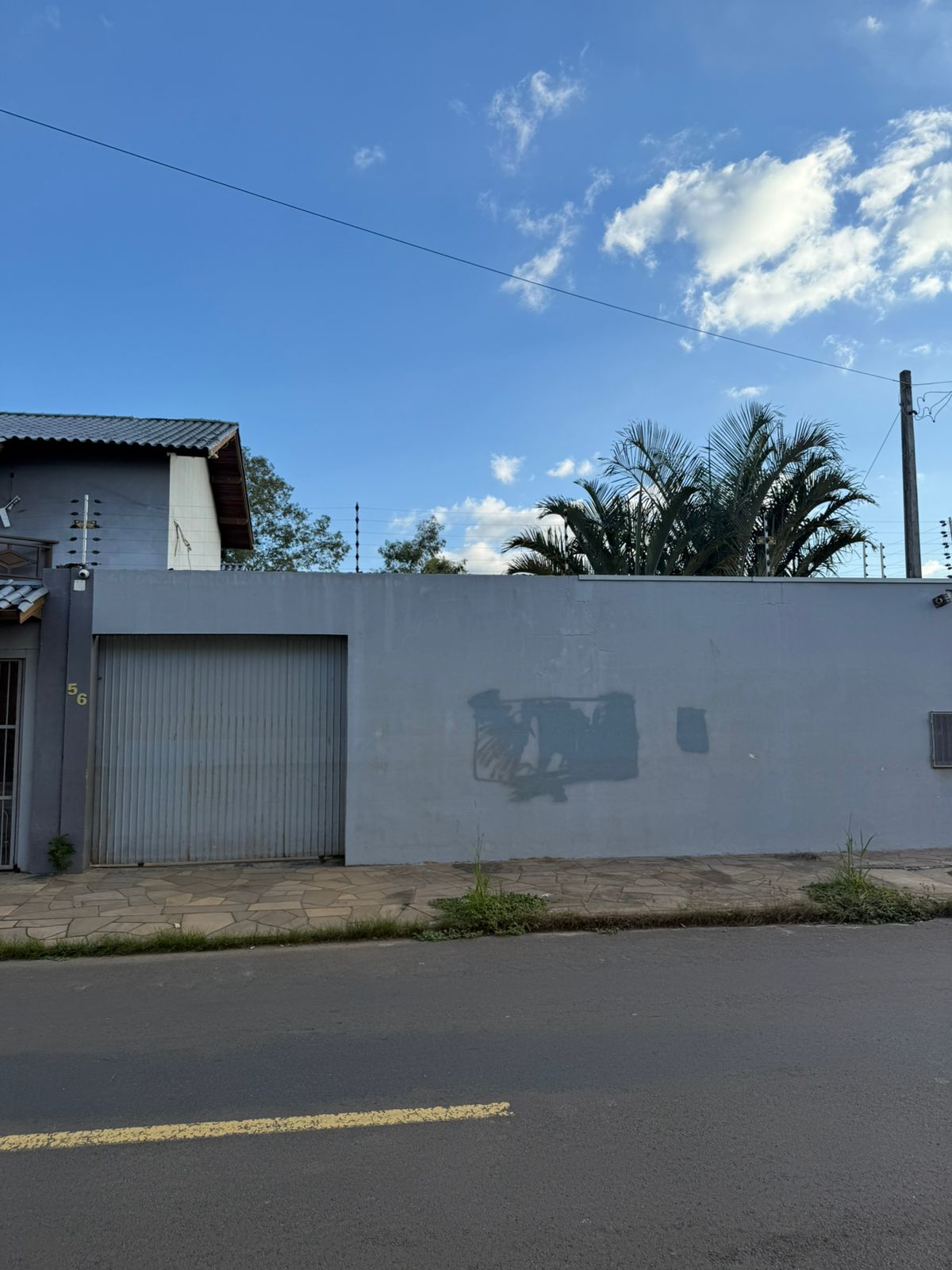 (SÃO LEOPOLDO/RS) Um terreno de 317,24m², c/ benfeitorias, no Bairro Campina, localizado em São Leopoldo - RS