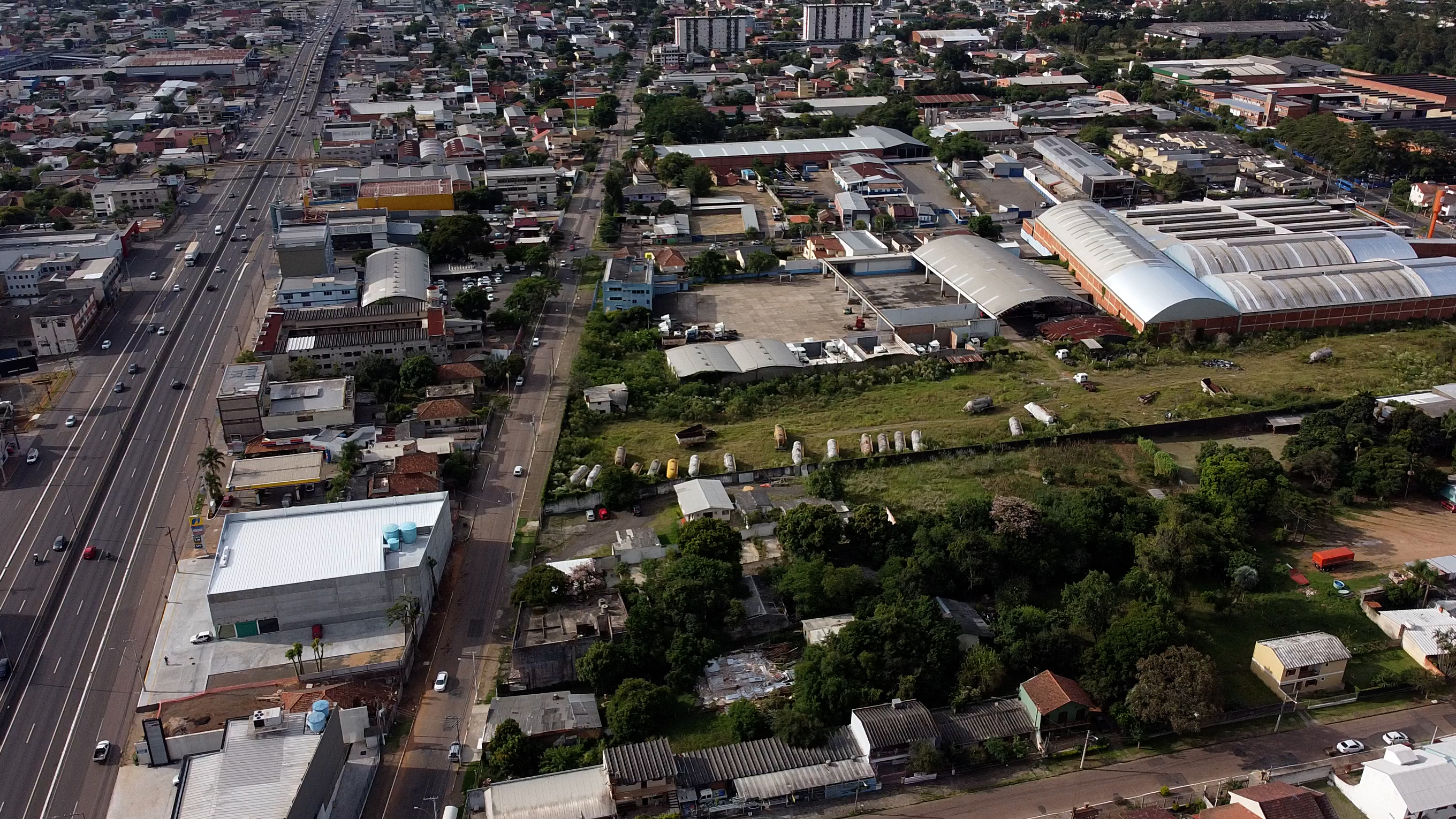 02ª DATA | (CANOAS/RS) Área de terras de 31.852,00m², c/ diversas benfeitorias, no Bairro Marechal Rondon (LOTES 001 E 002 AGRUPADOS - VENDA C/ PRIORIDADE), localizado em Canoas - RS