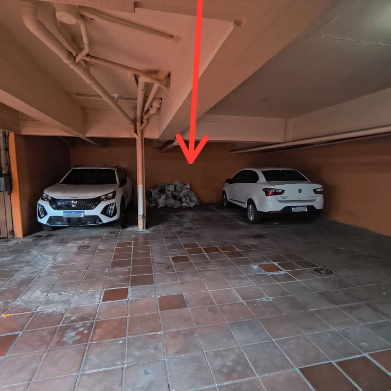 02ª Data | (porto Alegre/rs) O Box 02, C/ 30,57m², No Edifício Da Rua Faria Santos, N.º 135, No Bairro Petrópolis, localizado em Porto Alegre - RS