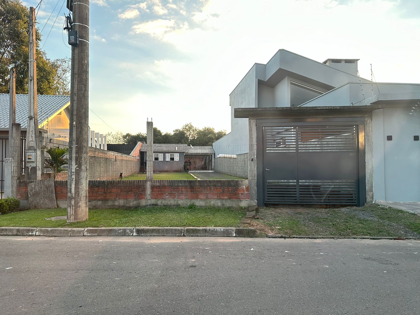 Imagem do imóvel (novo Hamburgo/rs) Um Casa Sobre Um Terreno De 430,43m², No Bairro Canudos