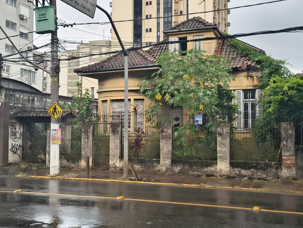 02ª Data | (são Leopoldo/rs) Uma Casa Na Av. Dom João Becker, Bairro Centro, localizado em São Leopoldo - RS