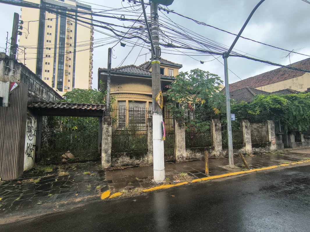 02ª Data | (são Leopoldo/rs) Uma Casa Na Av. Dom João Becker, Bairro Centro, localizado em São Leopoldo - RS