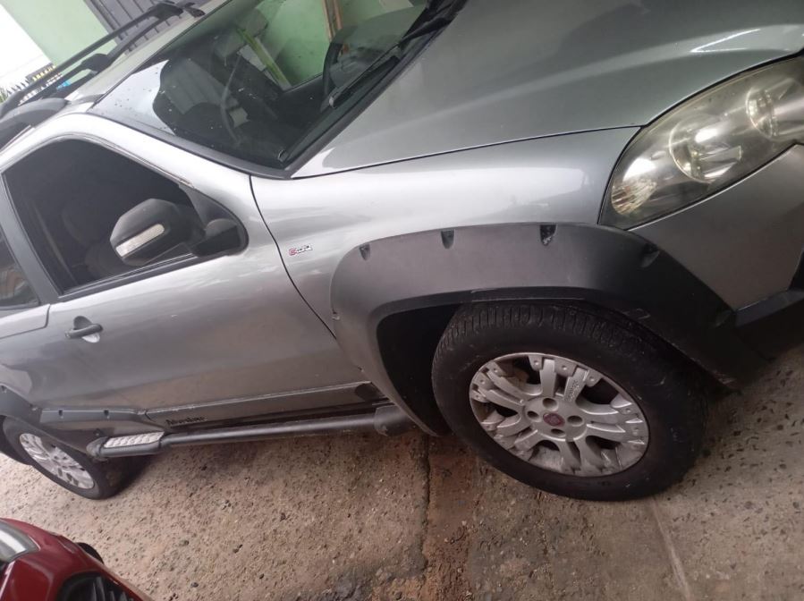 LOTE 002 - Veículo FIAT/STRADA ADVENTURE CD, ano/mod 2010/2011