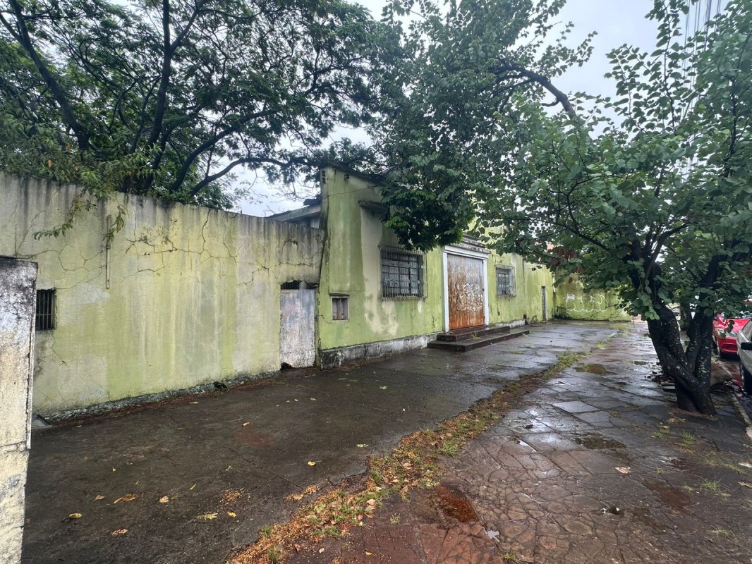 Imagem do imóvel (são Borja/rs) Um Prédio No Centro (antigo Clube Esperança)