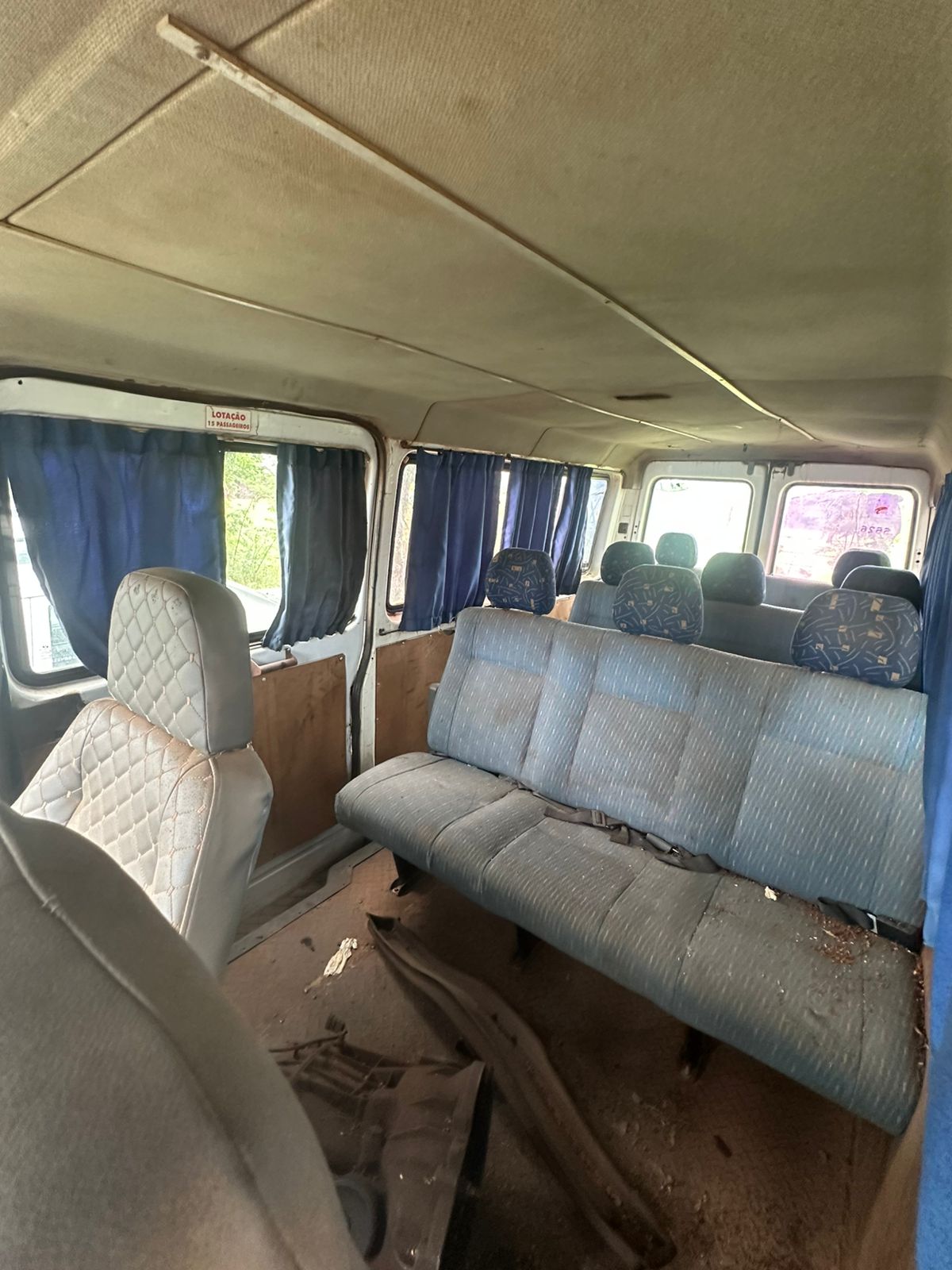 LOTE 015 - Veículo tipo VAN, marca Mercedes Benz, modelo Sprinter 312, ano/modelo de fabricação 2000/2001