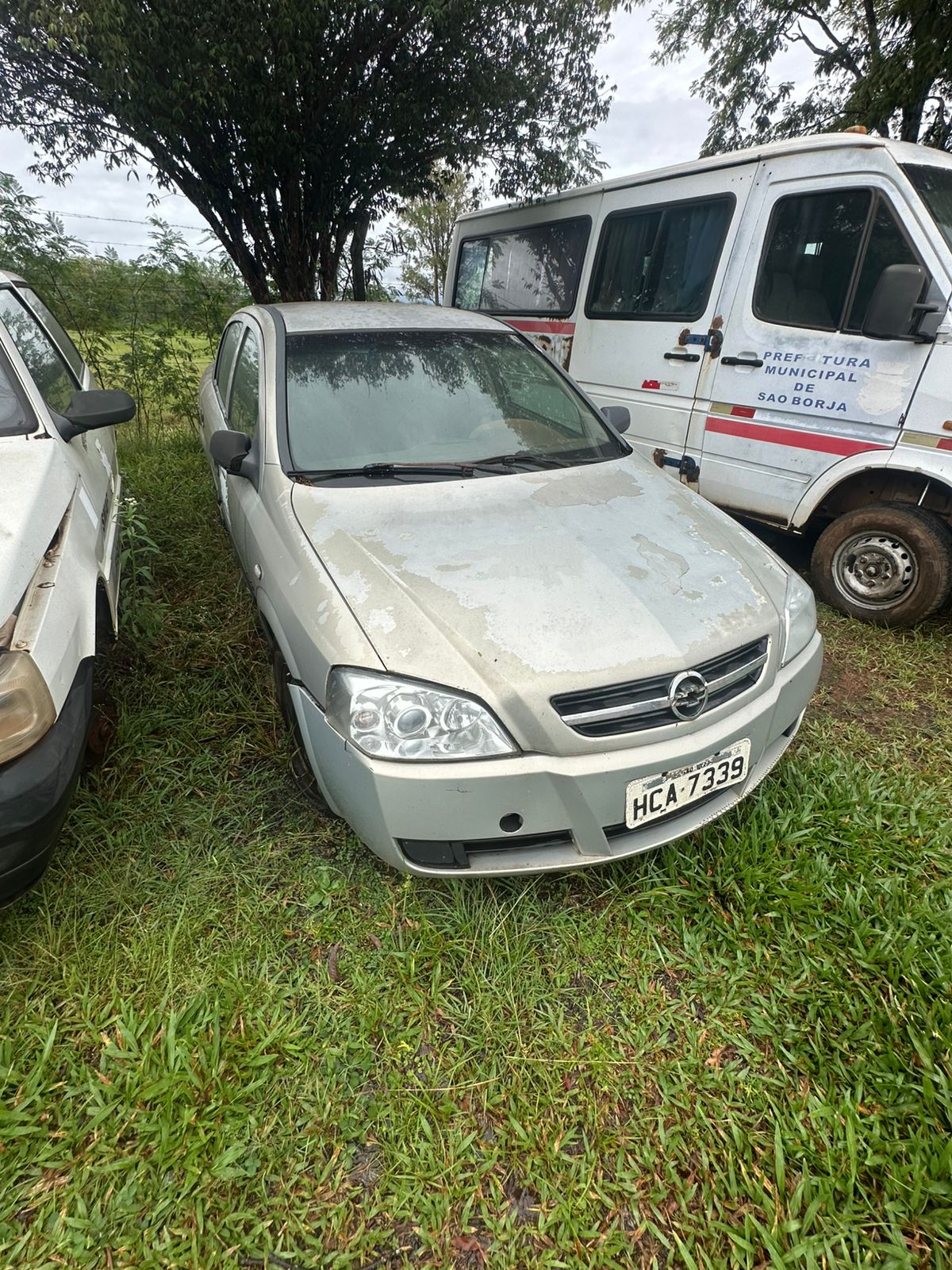 LOTE 014 - Veículo tipo automóvel, marca GM, modelo Astra Sedan Confort, ano/modelo de fabricação 2004/2005
