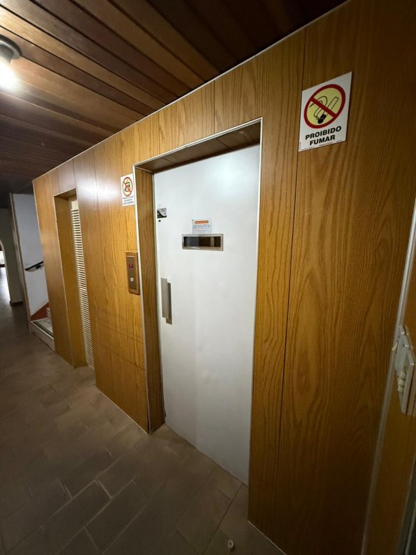 LOTE 001 - (PORTO ALEGRE/RS) Apartamento de 73,05m², c/ box de estacionamento, no Bairro Cristo Redentor
