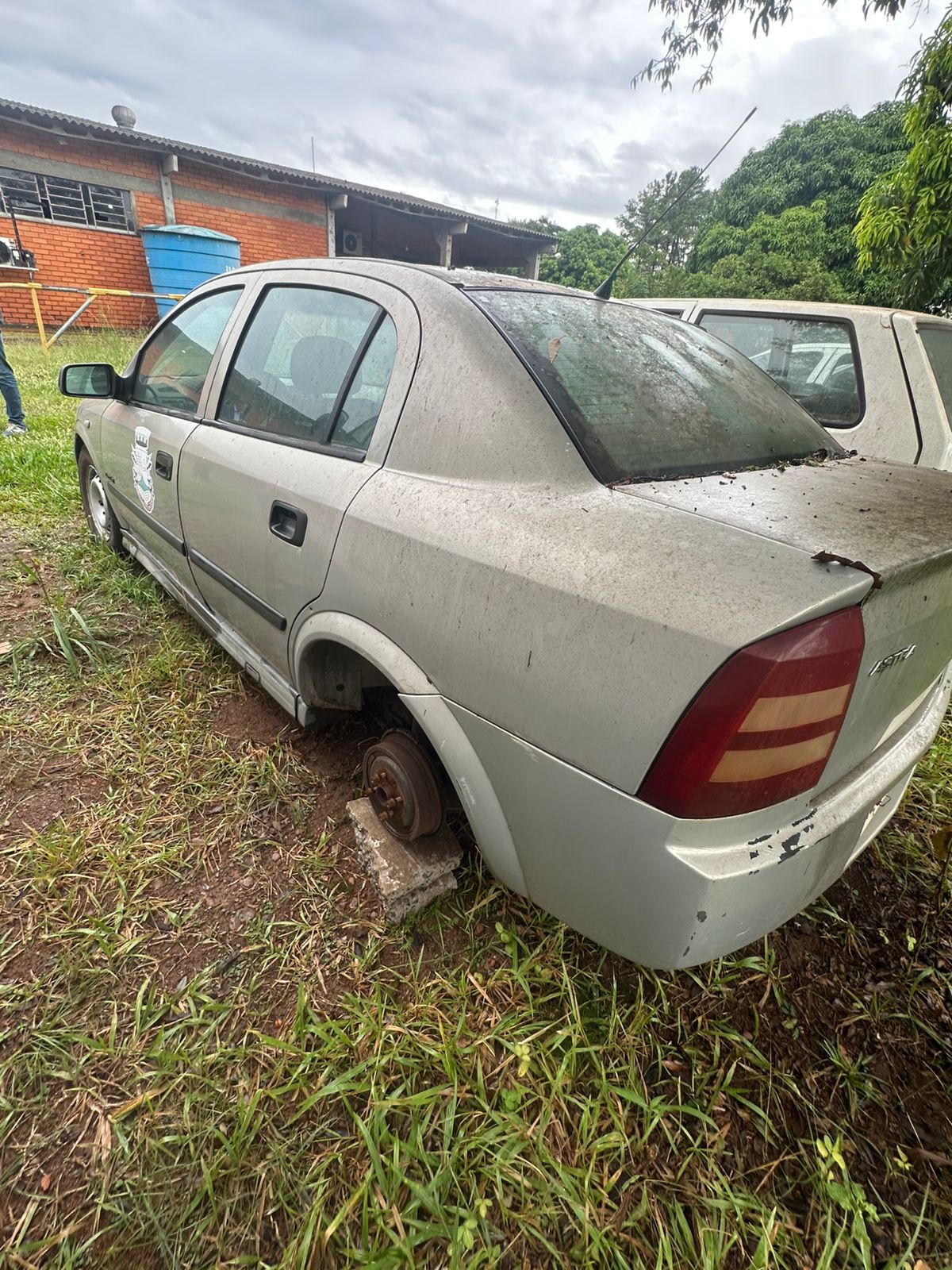 LOTE 014 - Veículo tipo automóvel, marca GM, modelo Astra Sedan Confort, ano/modelo de fabricação 2004/2005