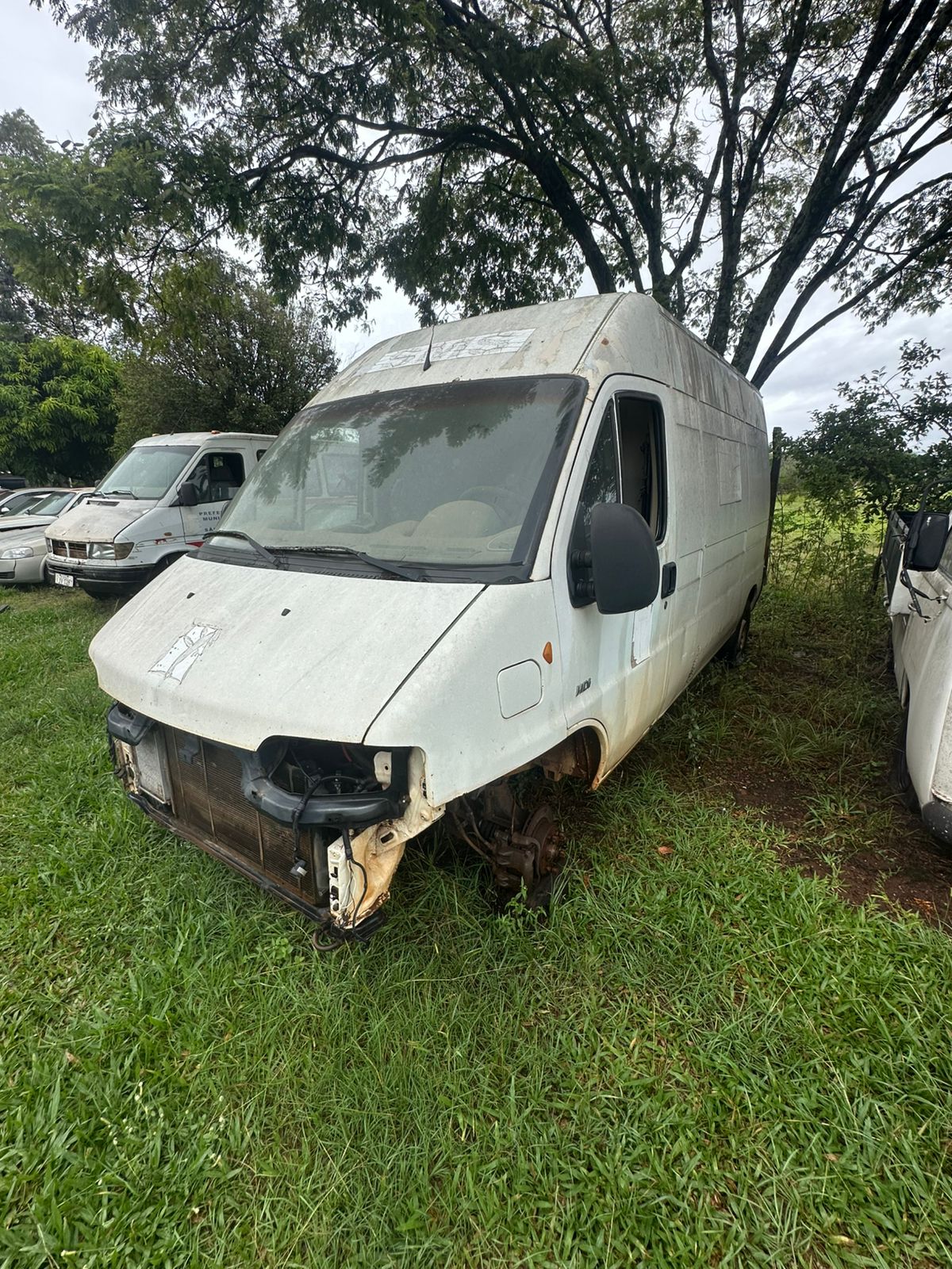 LOTE 017 - Veículo tipo Furgão, marca Peugeout, modelo Boxer F350LH HDI, ano de fabricação 2008