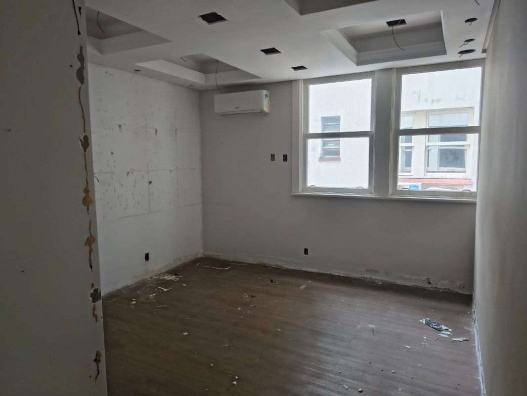 LOTE 001 - 02ª DATA | (PORTO ALEGRE/RS) DIREITOS E AÇÕES sobre o apto 103 do Edifício Krahe, c/ 48,55m², no Bairro Centro Histórico