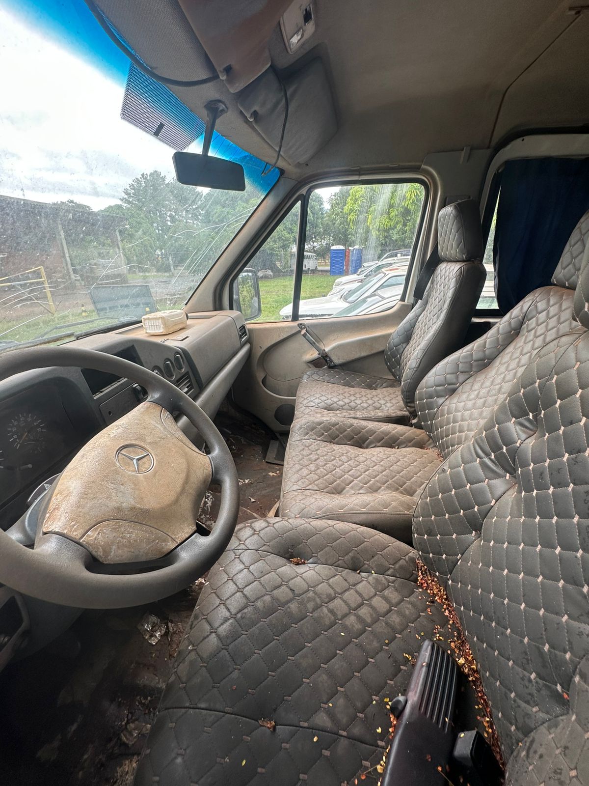 LOTE 015 - Veículo tipo VAN, marca Mercedes Benz, modelo Sprinter 312, ano/modelo de fabricação 2000/2001