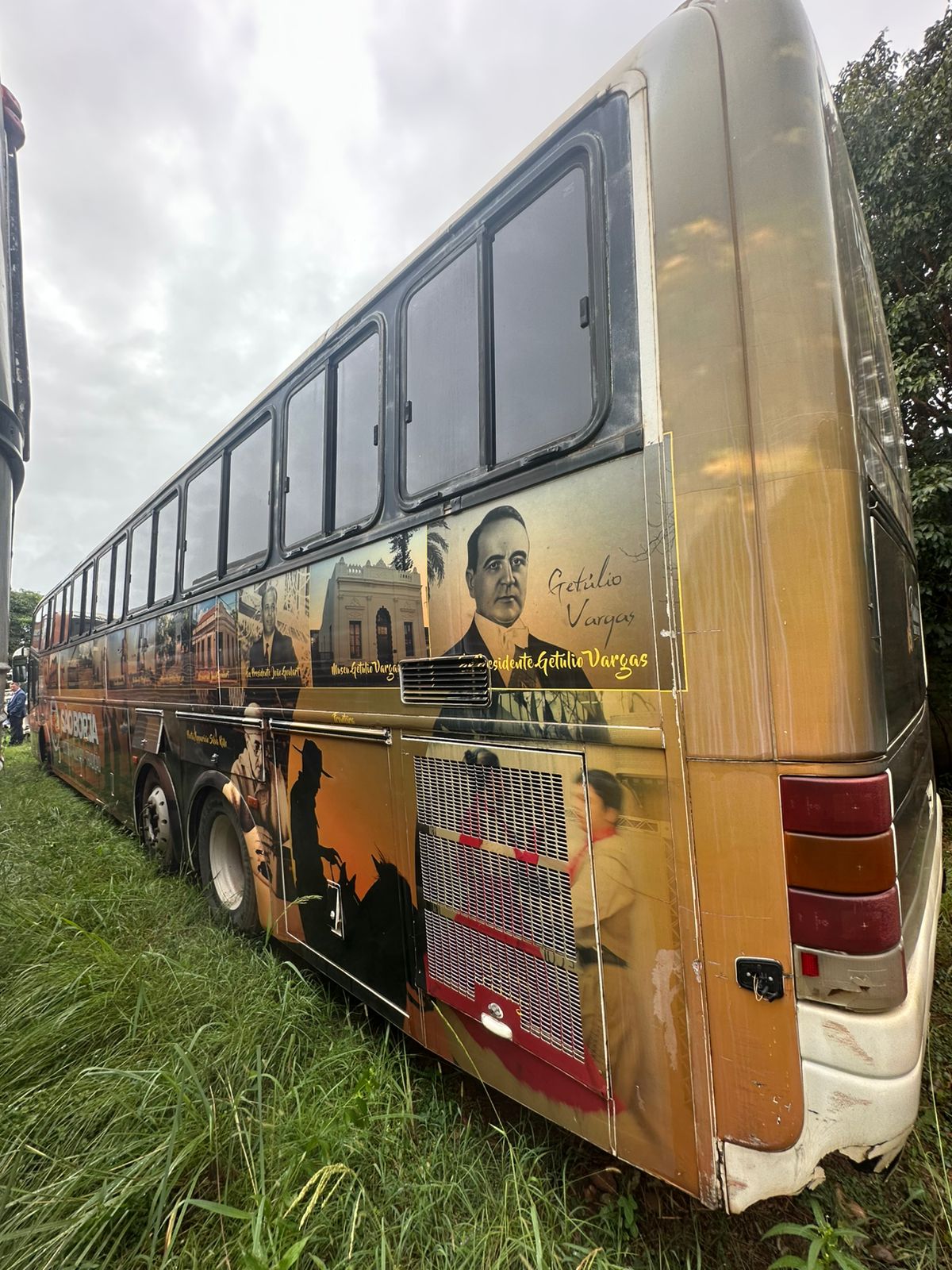 LOTE 020 - Ônibus marca MB, modelo 0-400RSD, ano de fabricação 1996
