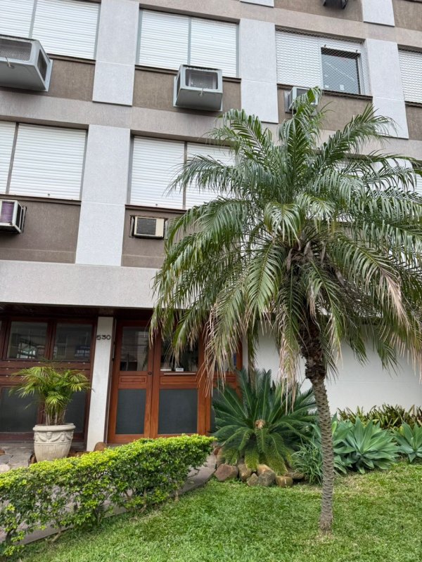 LOTE 001 - (PORTO ALEGRE/RS) Apartamento de 73,05m², c/ box de estacionamento, no Bairro Cristo Redentor