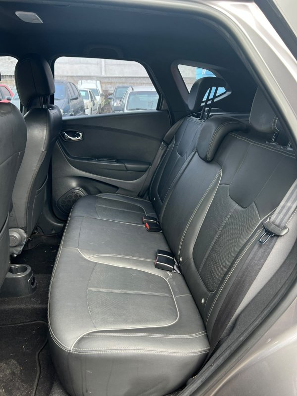 LOTE 001 - Um veículo RENAULT/CAPTUR 16 BOSE, ano/mod 2020/2021