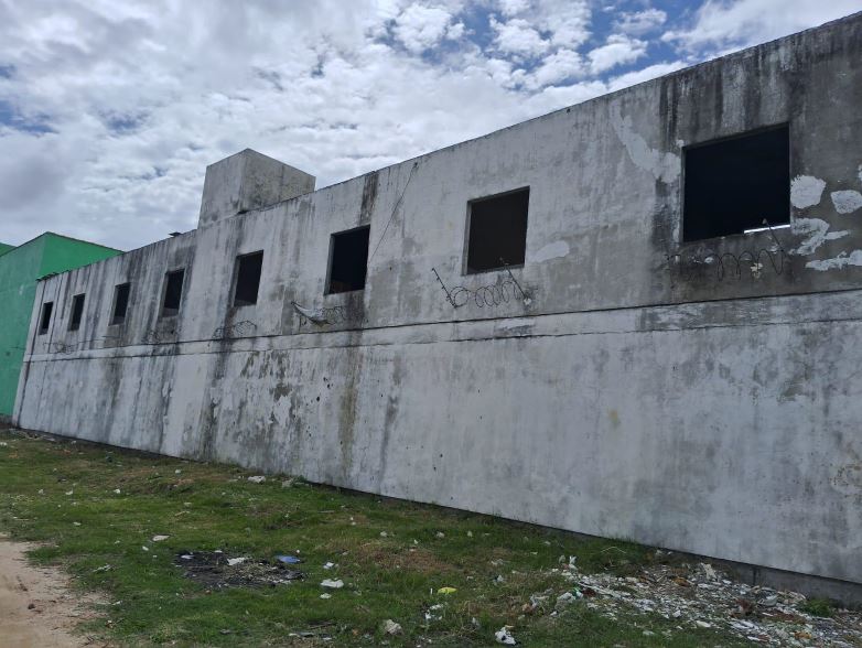 LOTE 001 - (PELOTAS/RS) Um prédio de esquina, no Bairro Fragata