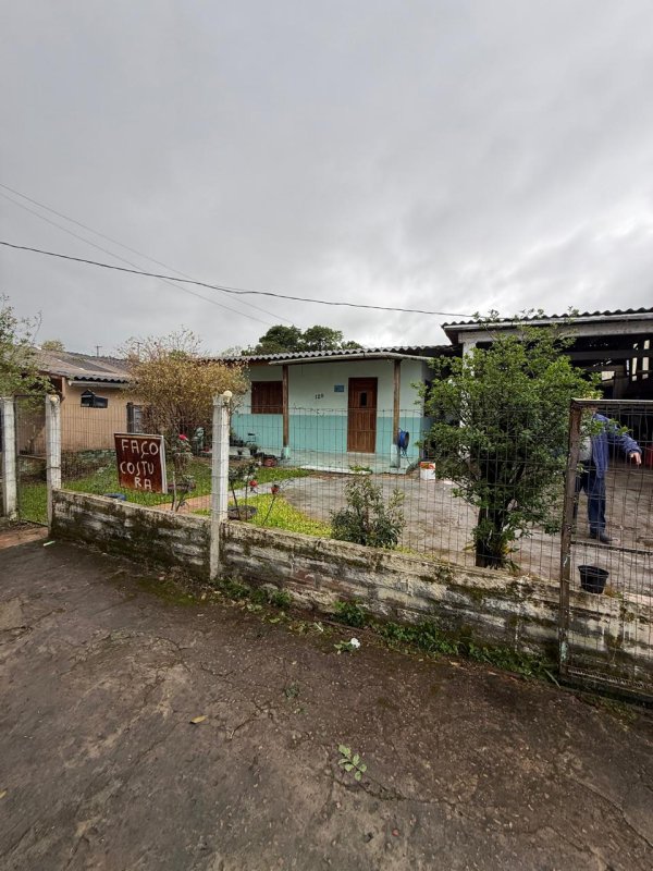 LOTE 013 - (SÃO JERÔNIMO/RS) Terreno c/ 02 casas no Bairro São Thomás