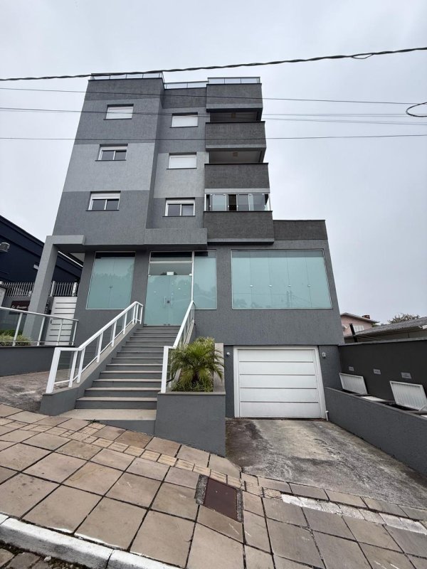 LOTE 016 - (GARIBALDI/RS) Sala comercial c/ 159,04m² + 02 vagas de estacionamento, todos do Edifício Residencial Giuseppe Garibaldi, no Bairro Ferroviário