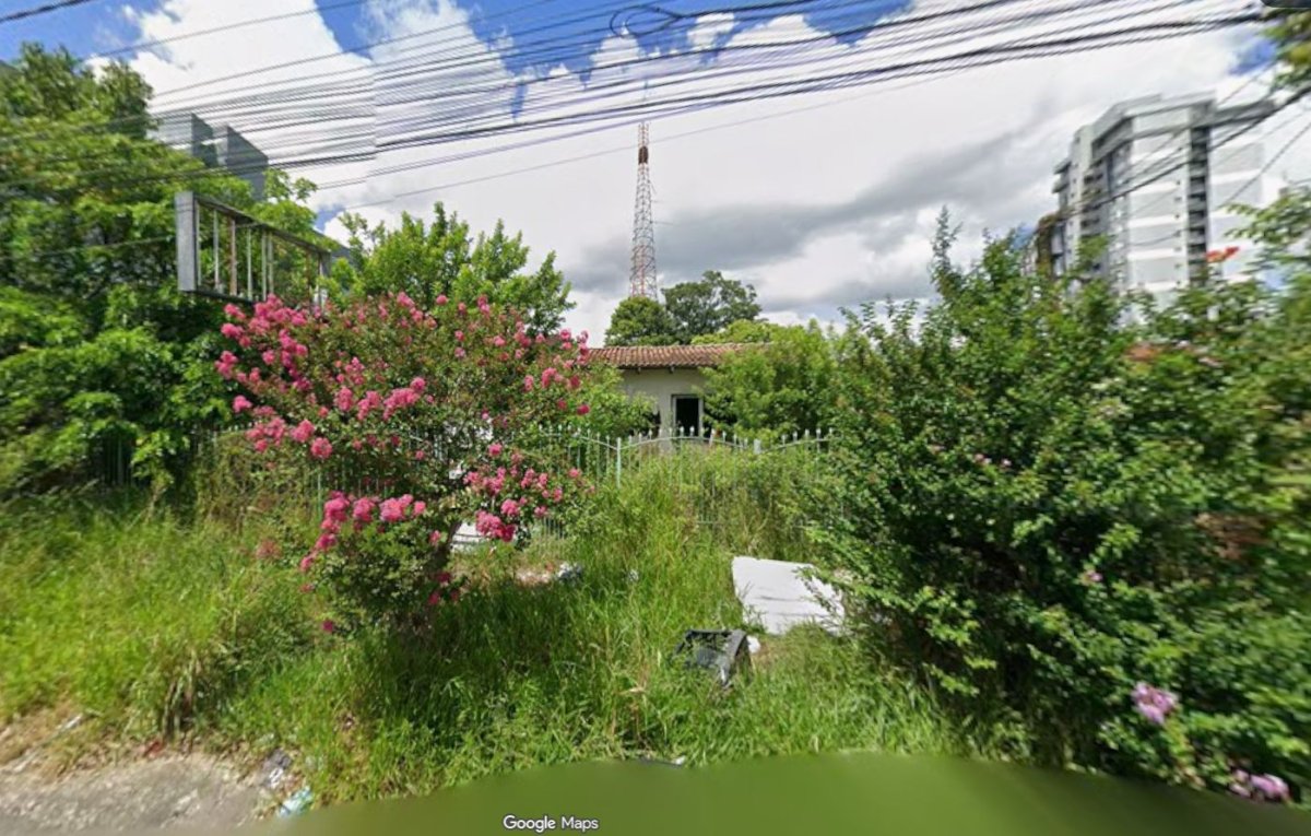 Imagem do imóvel **(gravataí/rs) Uma Casa Sobre Um Terreno De Aprox. 1.170,00m², No Bairro Salgado Filho