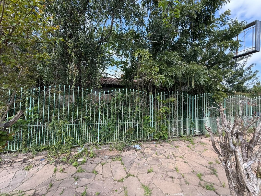 LOTE 011 - **02ª DATA | (GRAVATAÍ/RS) Uma casa sobre um terreno de aprox. 1.170,00m², no Bairro Salgado Filho
