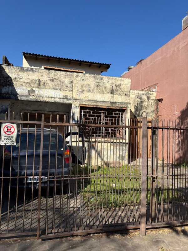 LOTE 002 - (PORTO ALEGRE/RS) Direitos e ações sobre dois prédios no Bairro São João