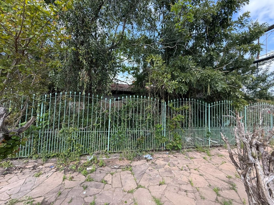 LOTE 011 - **02ª DATA | (GRAVATAÍ/RS) Uma casa sobre um terreno de aprox. 1.170,00m², no Bairro Salgado Filho