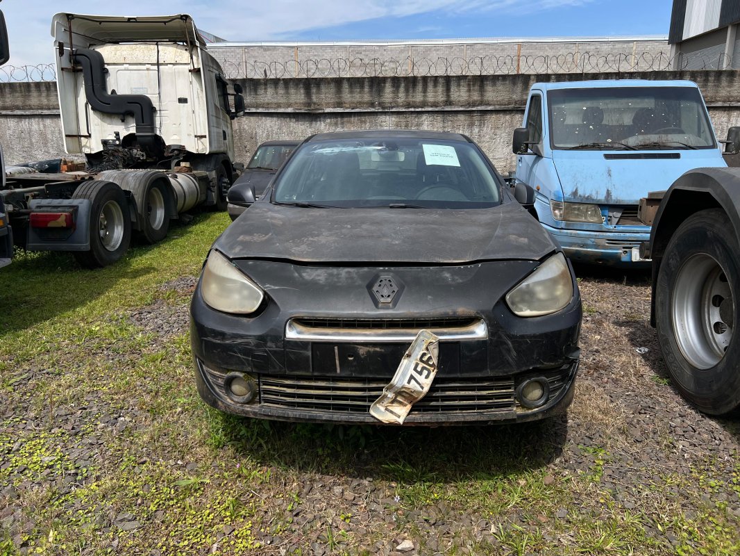 LOTE 003 - **Veículo I/RENAULT FLUENCE DYN20M, ano/mod. 2012/2013