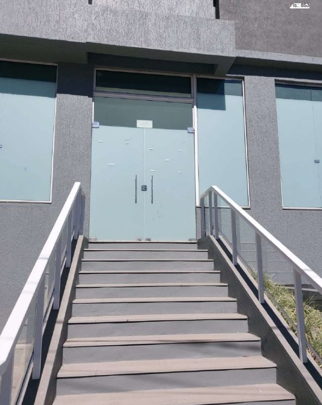 LOTE 016 - (GARIBALDI/RS) Sala comercial c/ 159,04m² + 02 vagas de estacionamento, todos do Edifício Residencial Giuseppe Garibaldi, no Bairro Ferroviário
