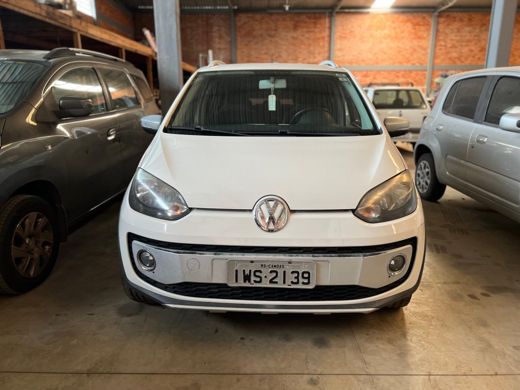 LOTE 001 - Um veículo  VW/UP CROSS AS, ano/mod. 2015/2016