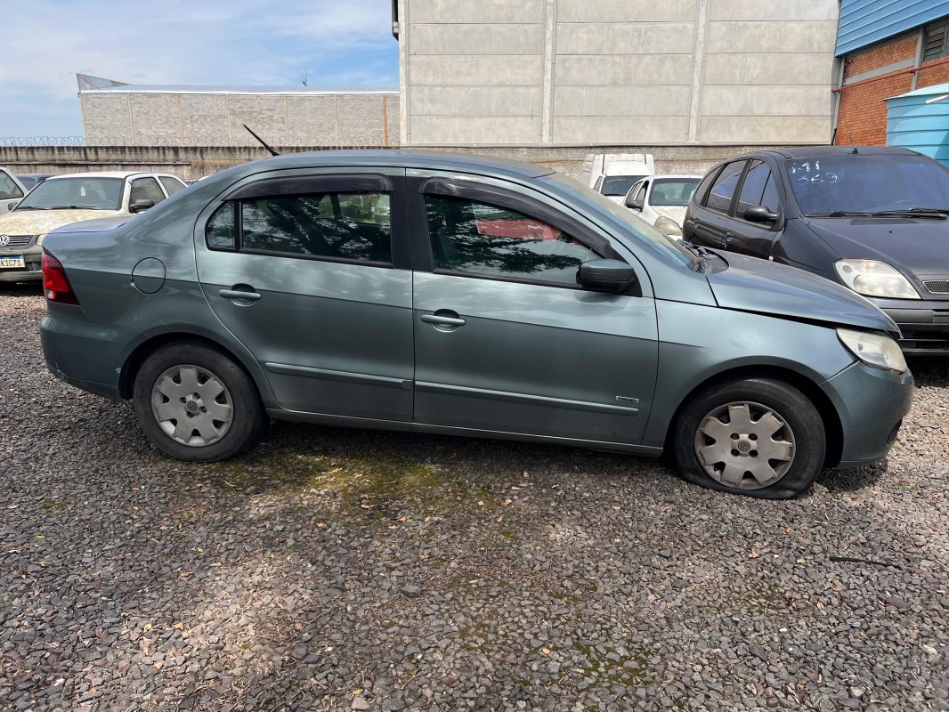 LOTE 004 - **Veículo  VW/VOYAGE 1.0,  ano/mod. 2009/2010