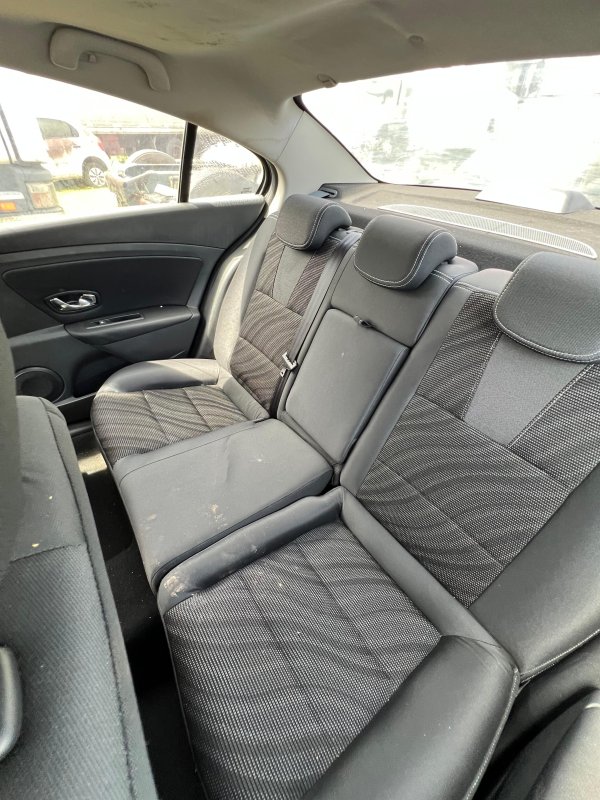 LOTE 003 - **Veículo I/RENAULT FLUENCE DYN20M, ano/mod. 2012/2013